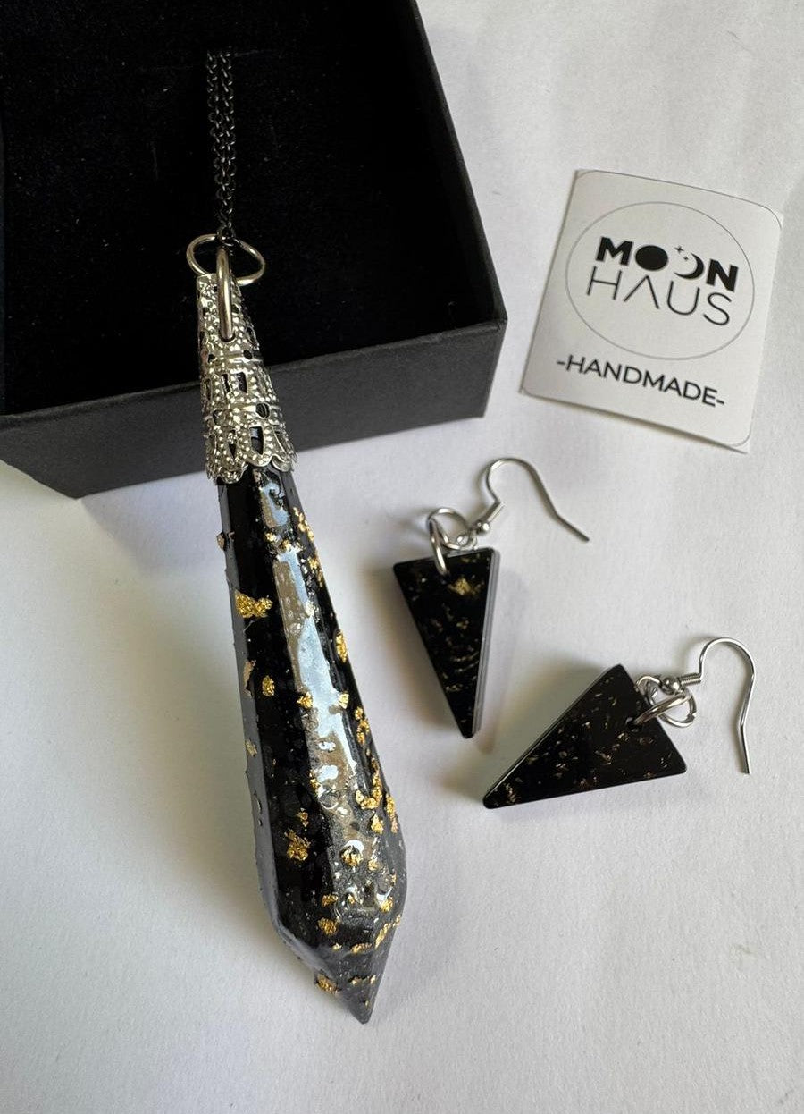 "Black Cone" Wild Resin Necklace